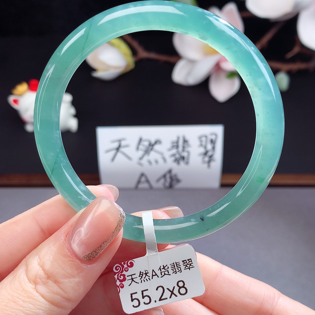 翡翠手镯（圆镯）未镶嵌