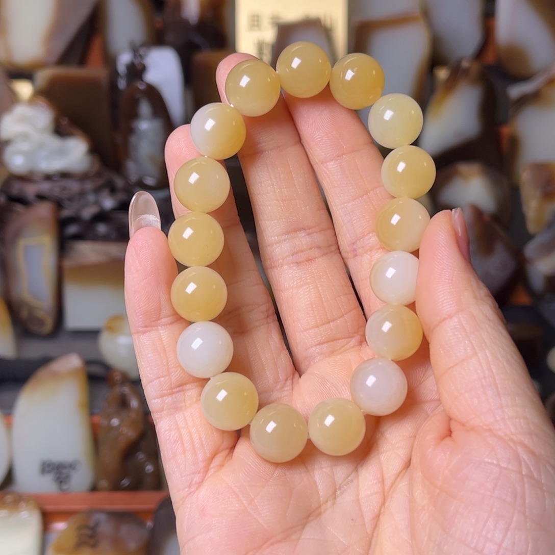 和田玉（糖玉）颈饰未镶嵌一***芯