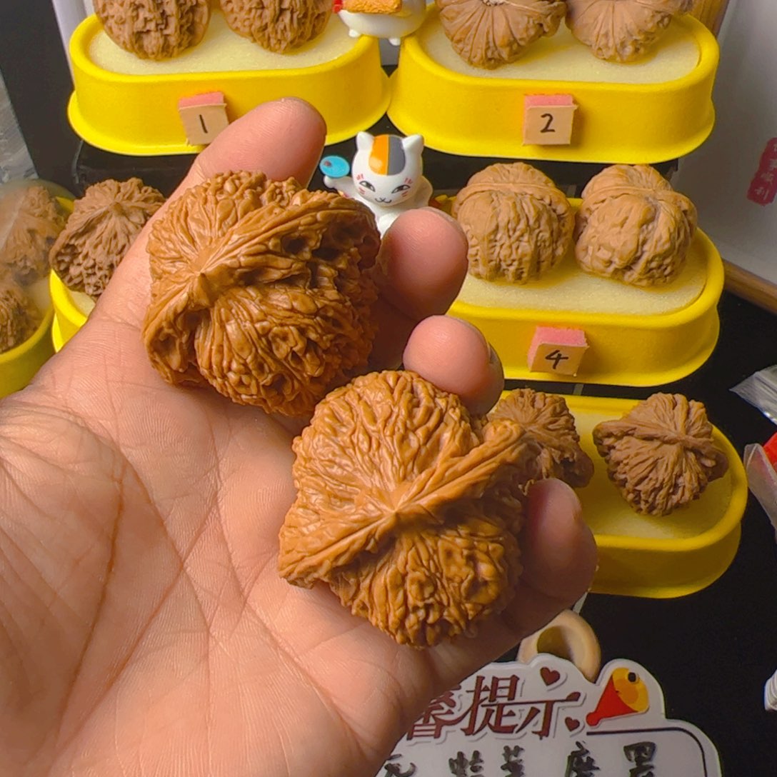 文玩核桃把件南疆石47