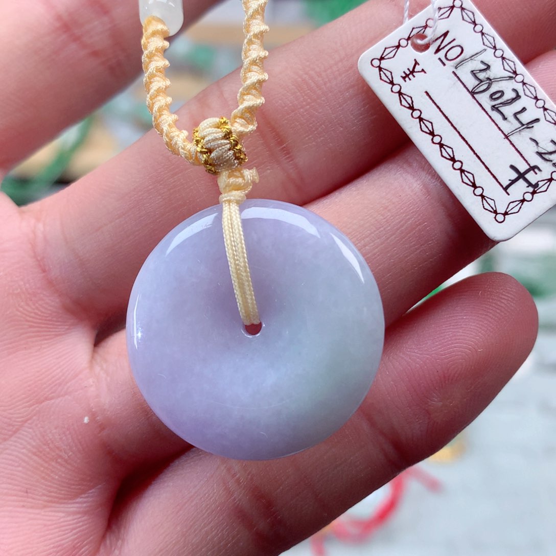 翡翠颈饰未镶嵌翡翠吊坠