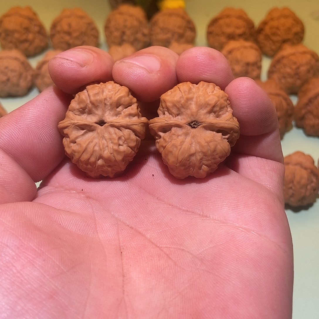 文玩核桃吊坠静**空蛤蟆头30一对