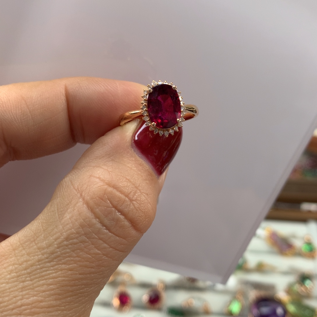 用***5戒指碧玺18K金镶嵌