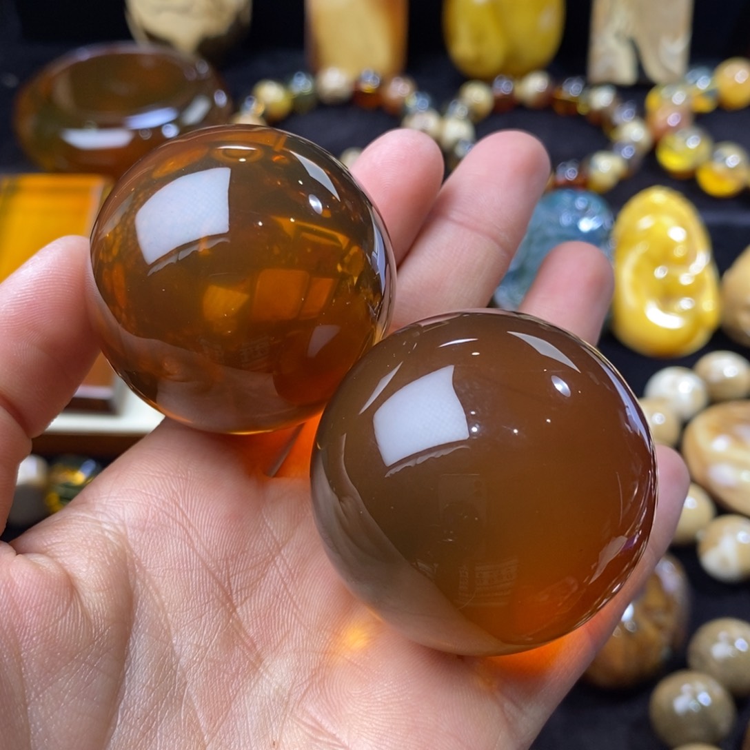 琥珀颈饰未镶嵌77.5克42mm41.2mm