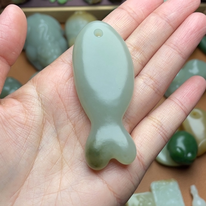 【闪购商品】颈饰未镶嵌和田玉?***主不退不换