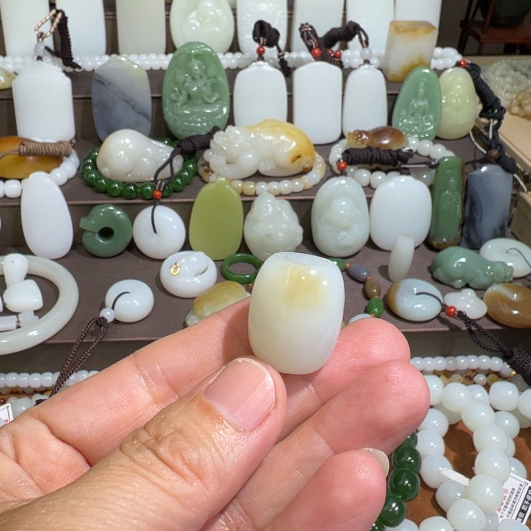 和田玉未镶嵌挂件寂**音