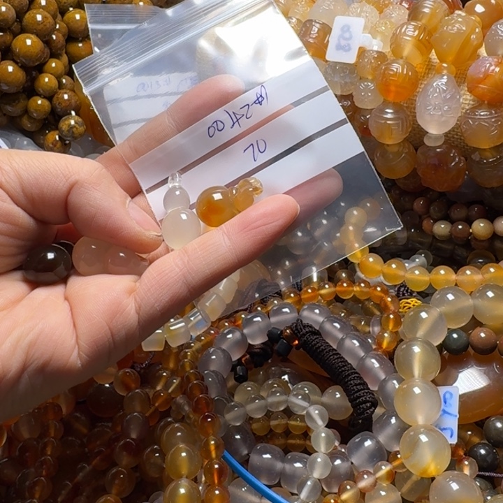 子***清玛瑙/玉髓未镶嵌颈饰0042……70