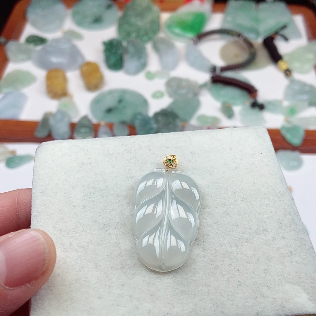 翡翠毛衣链未镶嵌自**翔