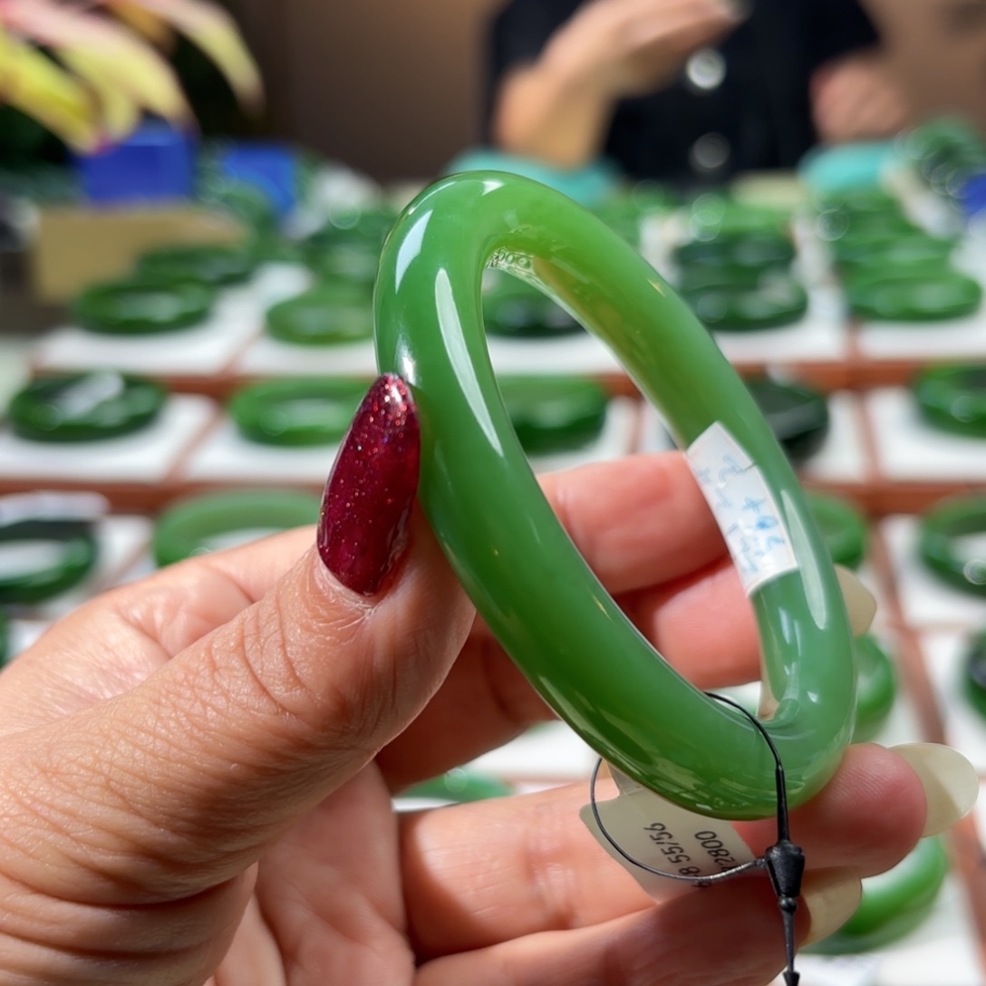 未镶嵌手镯和田玉（碧玉）叶*