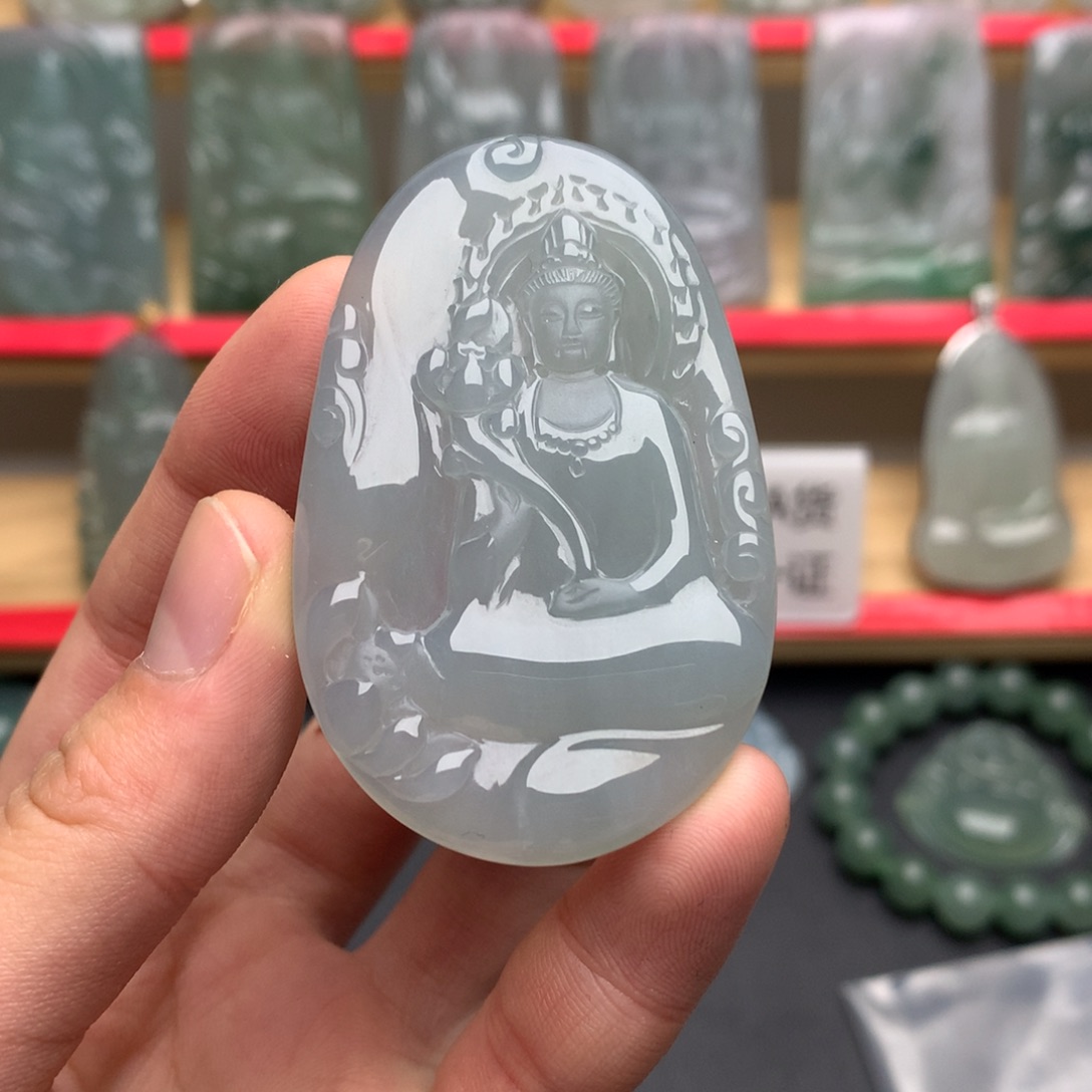 翡翠未镶嵌颈饰素衣