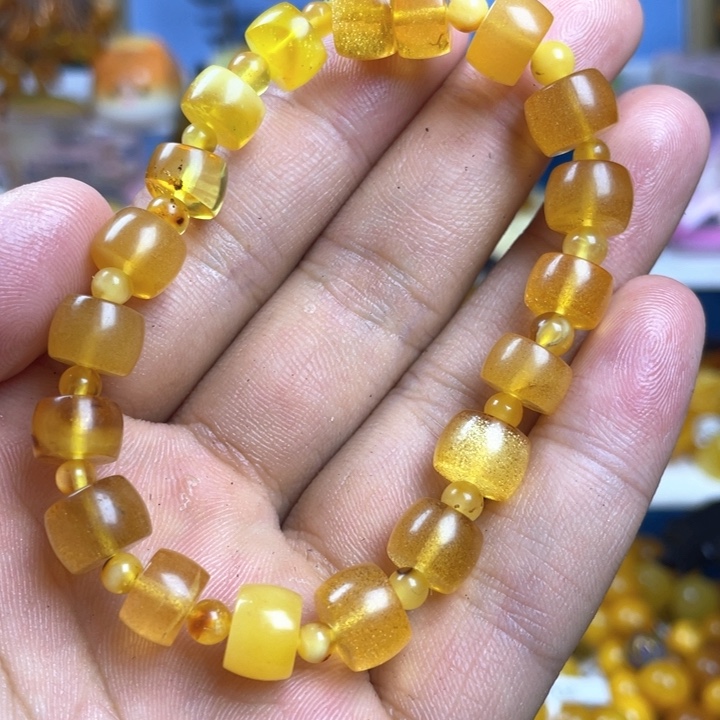 未镶嵌琥珀珠宝奇石