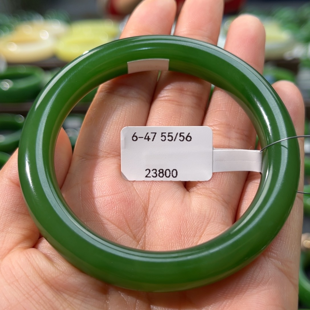 和田玉（碧玉）手镯未镶嵌