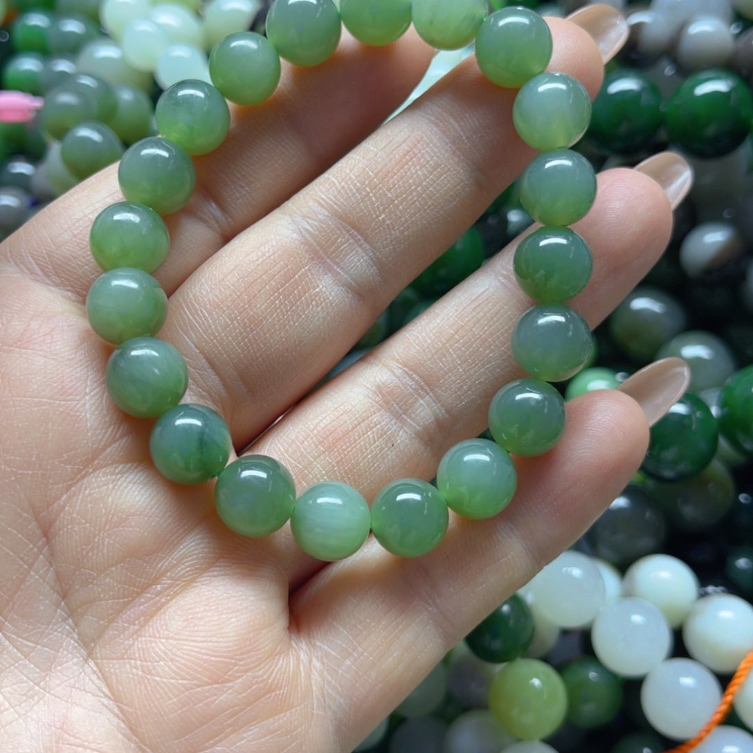 未镶嵌和田玉手链