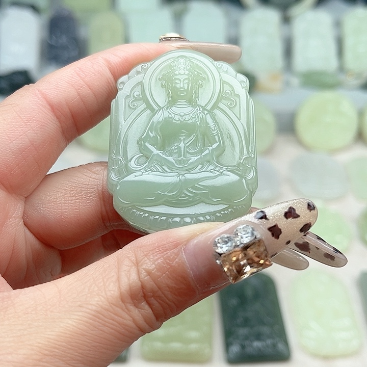 和田玉未镶嵌颈饰