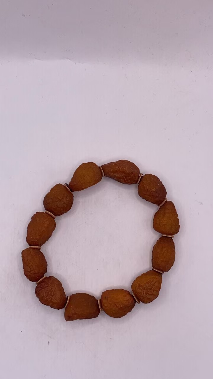 YY131【恒利】精美时尚大气搭配手串（多样性发其一）