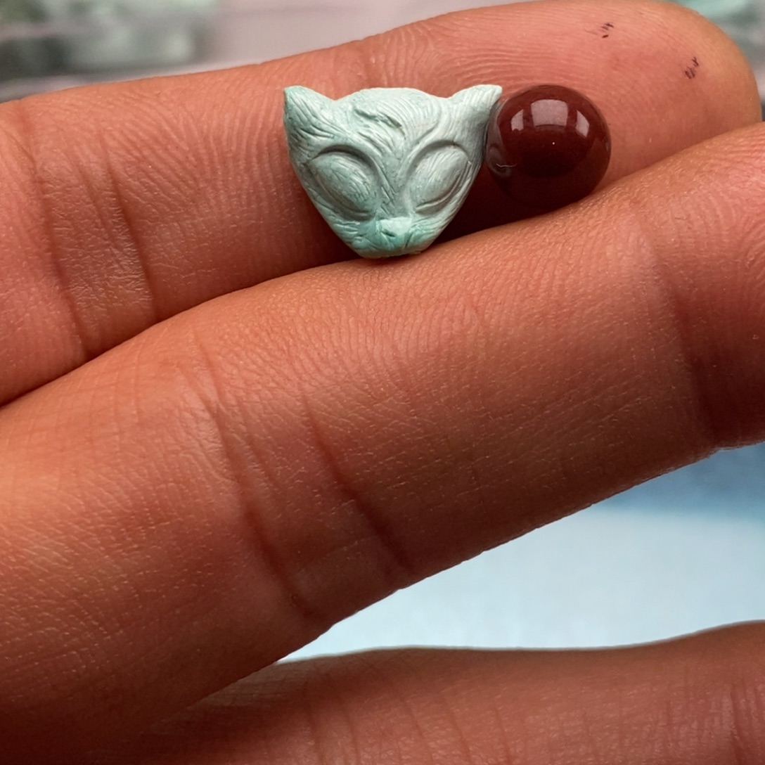 粉***兔南红玛瑙未镶嵌珠宝半成品