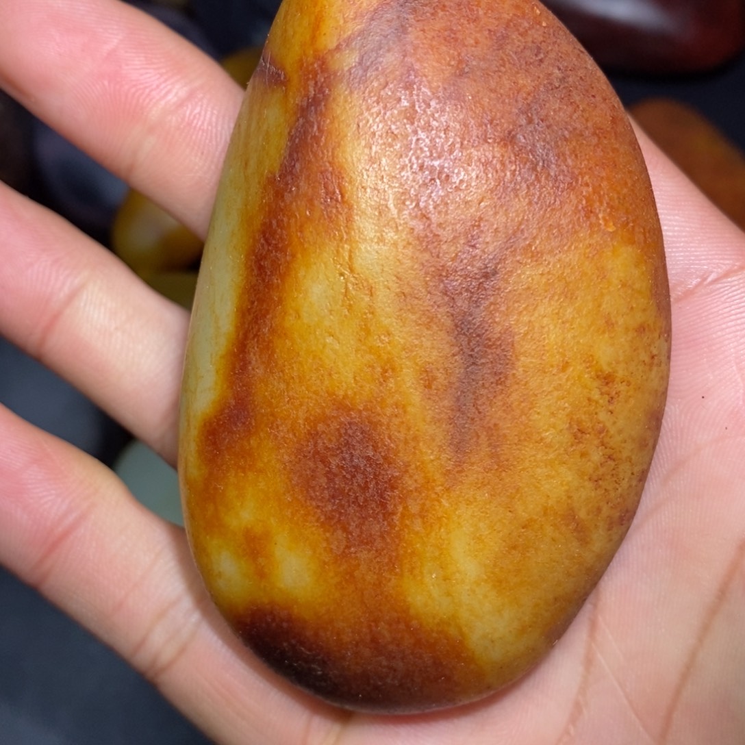 和田玉未镶嵌珠宝奇石