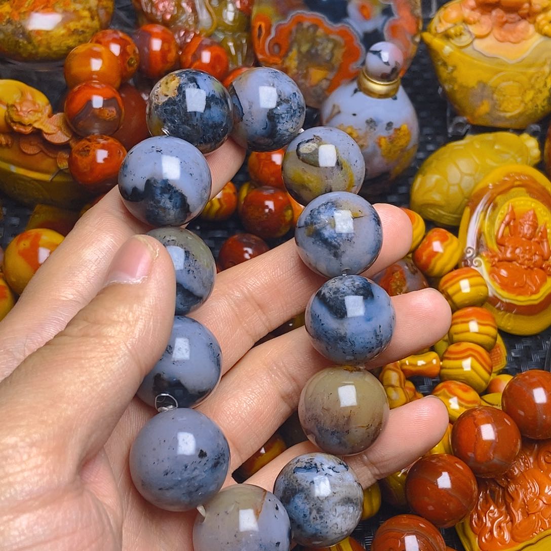 玛瑙/玉髓其他未镶嵌吉**意