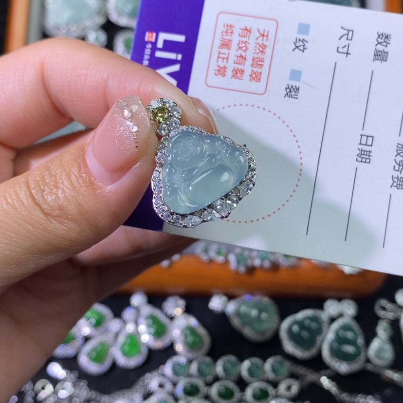 【闪购商品】翡翠颈饰未镶嵌天然