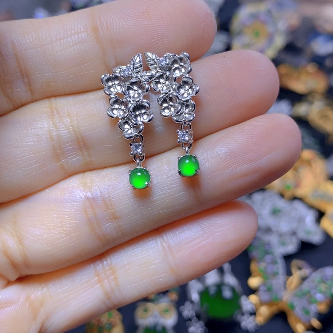 翡翠耳钉银S925镶嵌天然翡翠