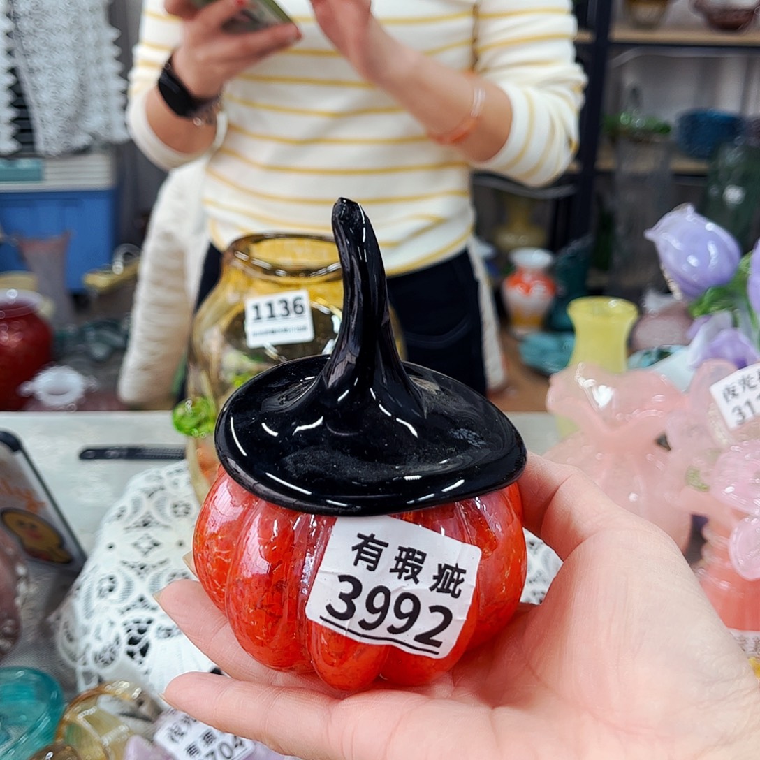 3992尖瑕 家悦琉璃工艺品不完美
