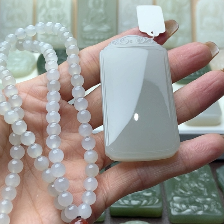 和田玉颈饰未镶嵌老