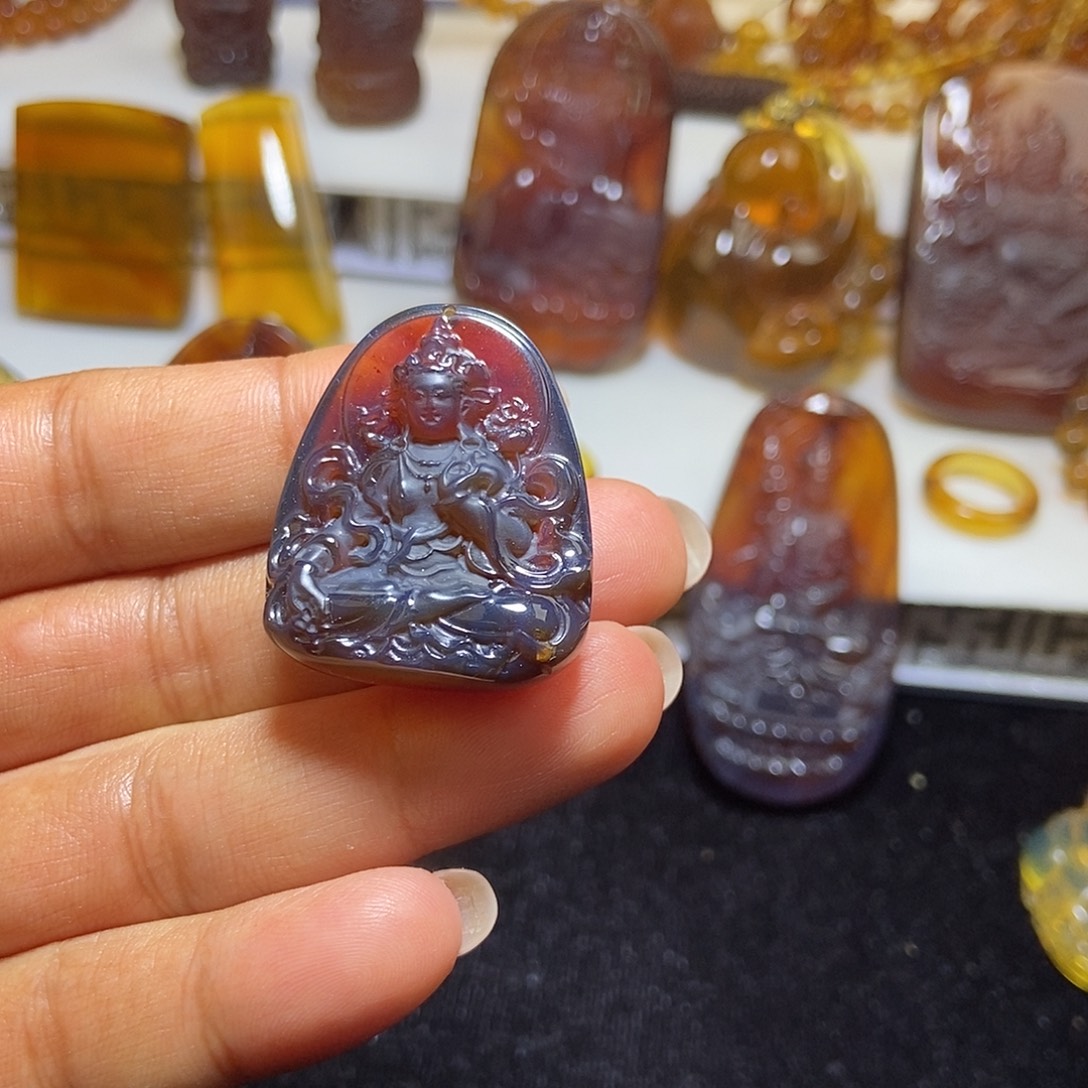 琥珀颈饰未镶嵌缅甸天然琥珀吊坠