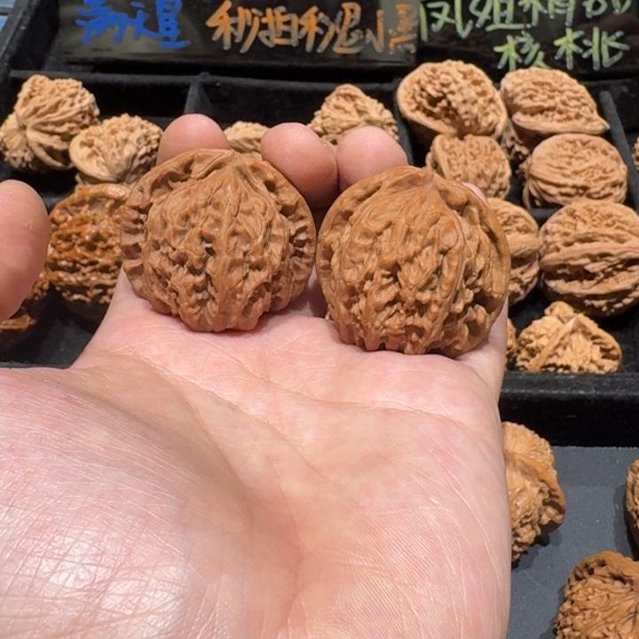 ～****把件文玩核桃白狮子