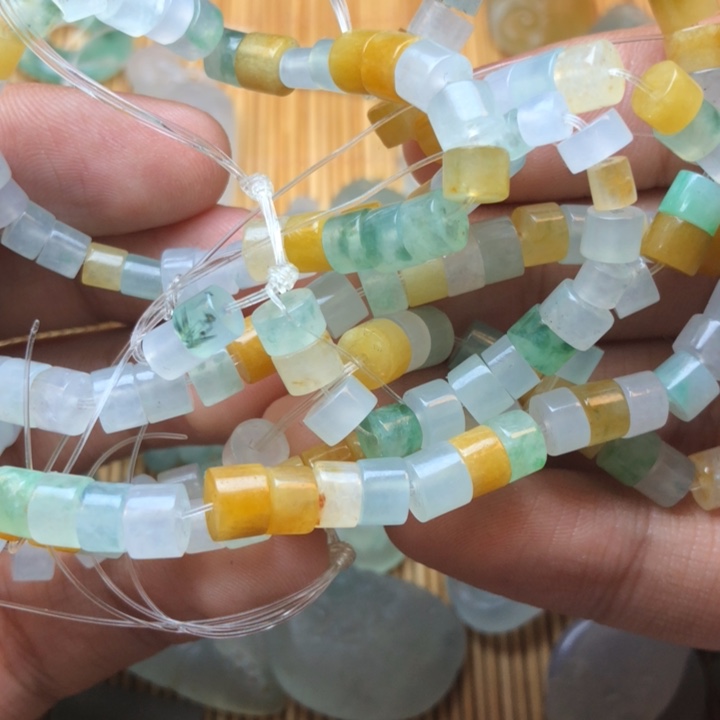 定制翡翠未镶嵌挂件