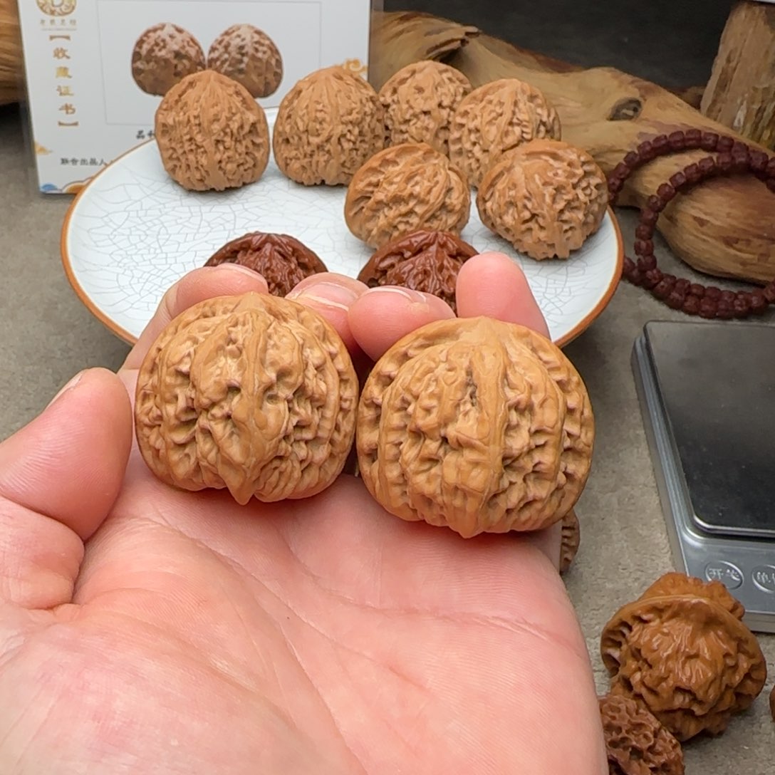 吊坠文玩核桃40尺寸全品九龙