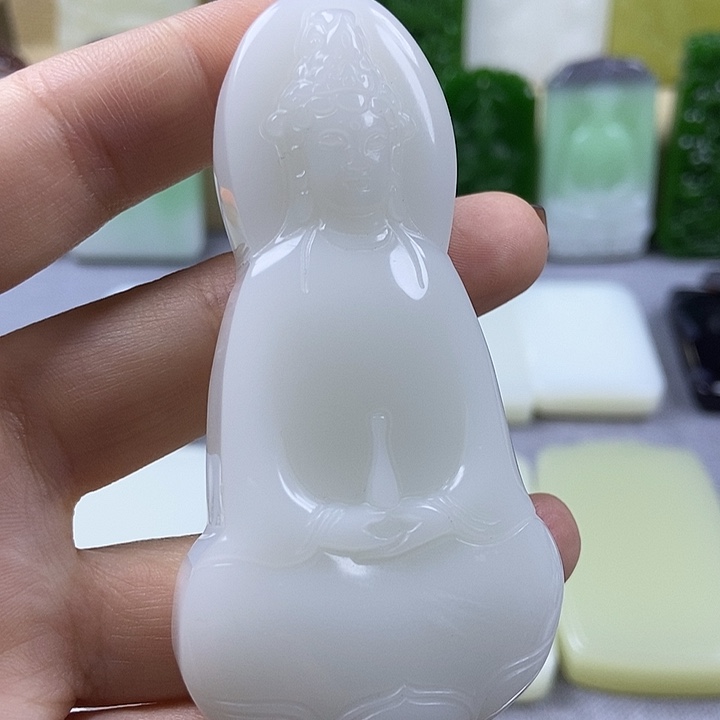 颈饰未镶嵌和田玉