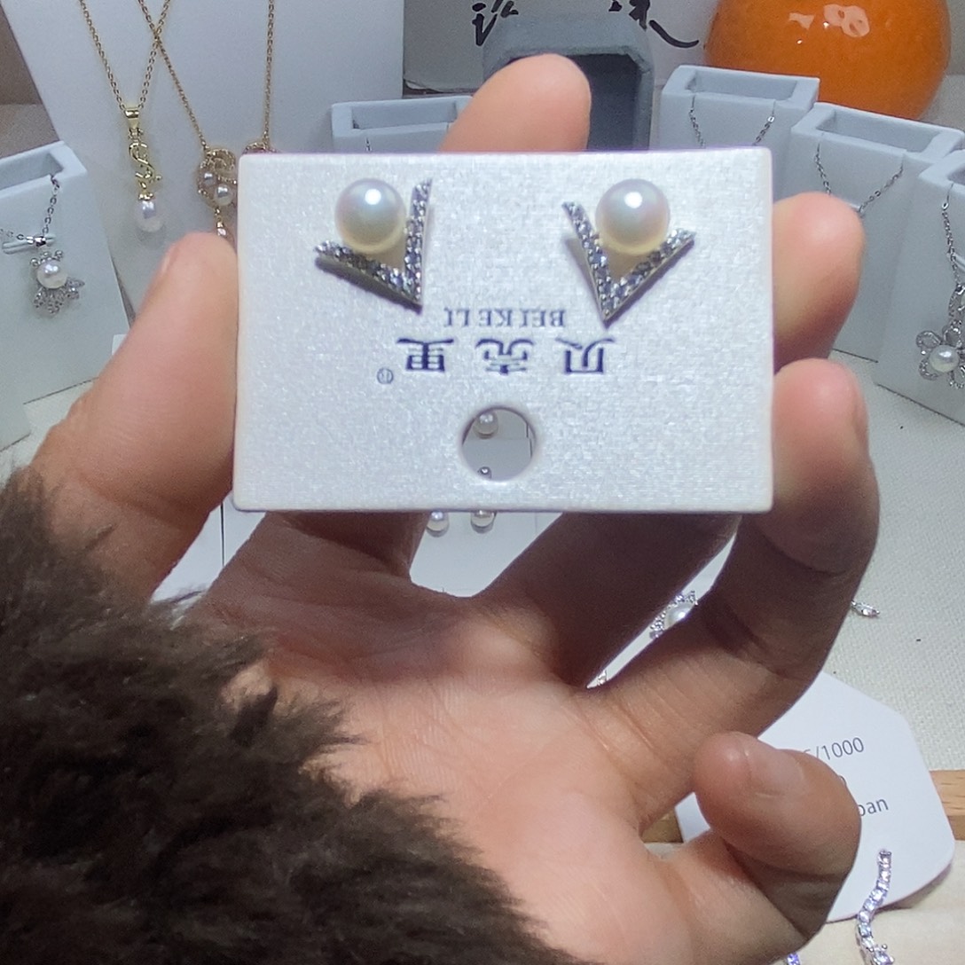 未镶嵌淡水珍珠耳饰