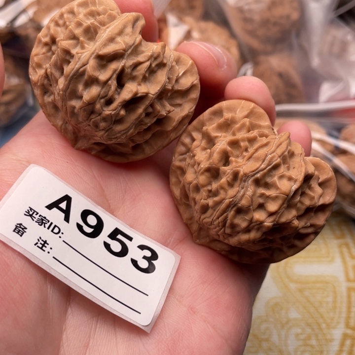 文玩核桃吊坠核桃