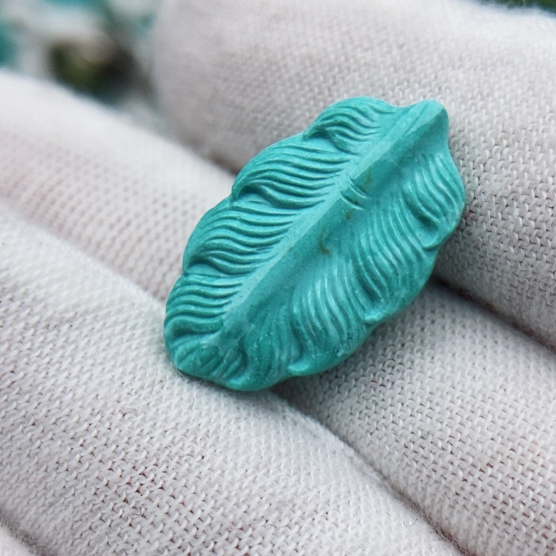 绿松石颈饰未镶嵌