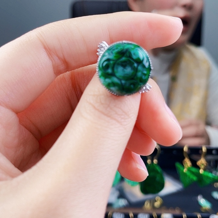 翡翠戒指银S925镶嵌饰品