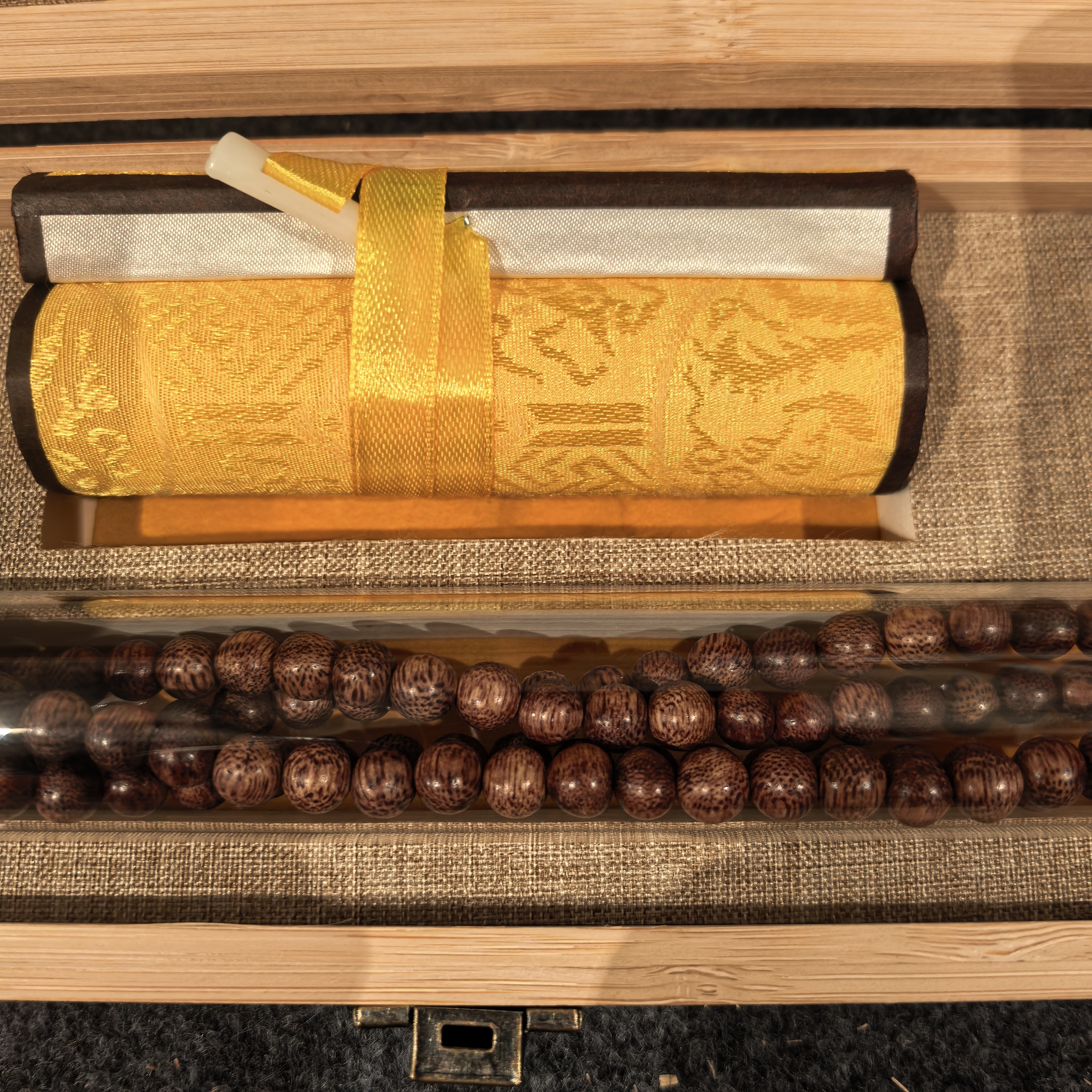 【闪购商品】99 沉白帝雕刻手串一个