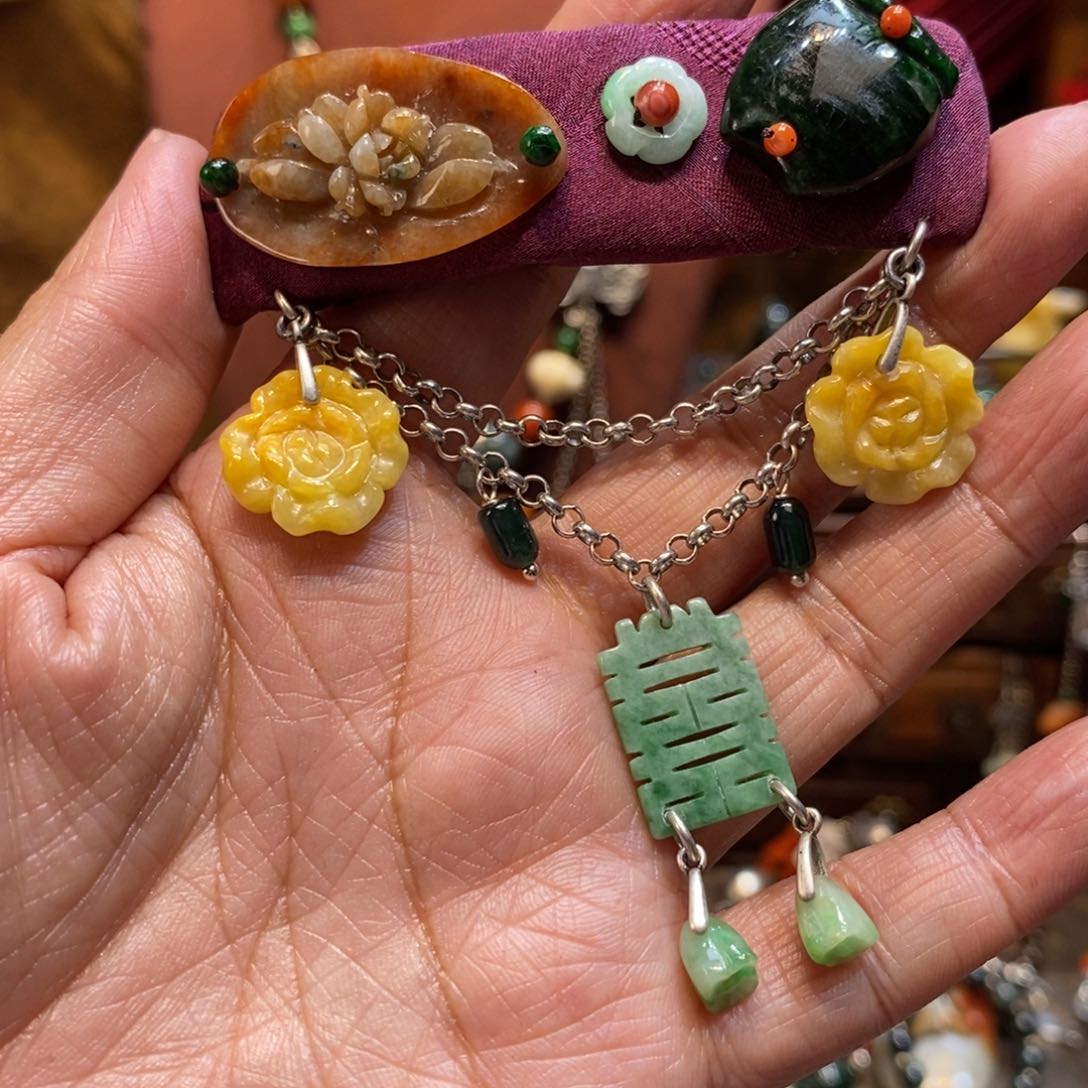 翡翠吊坠(赠链)未镶嵌