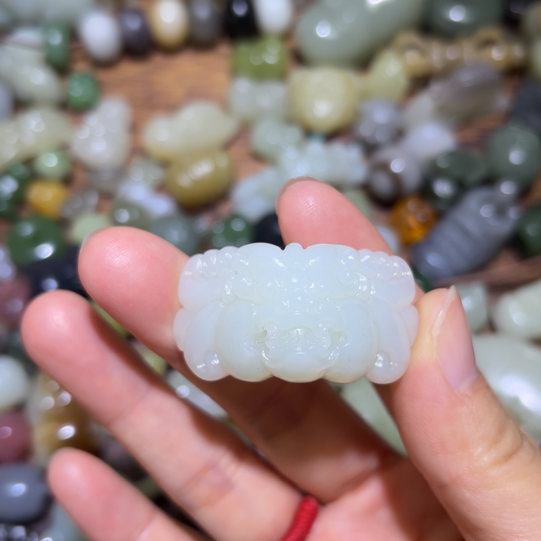 和田玉未镶嵌珠宝半成品