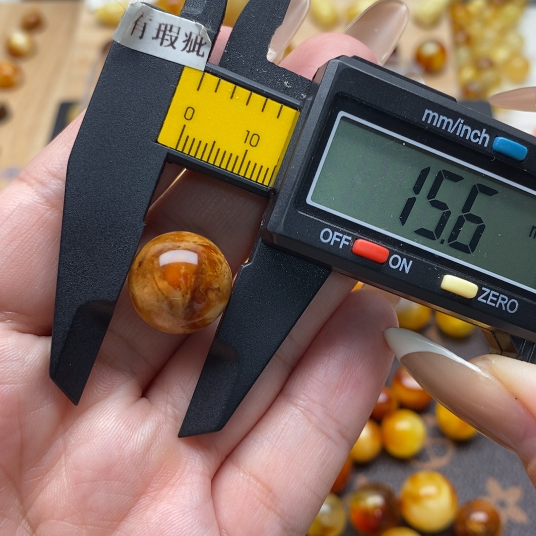 琥珀未镶嵌珠宝奇石蜜蜡1199