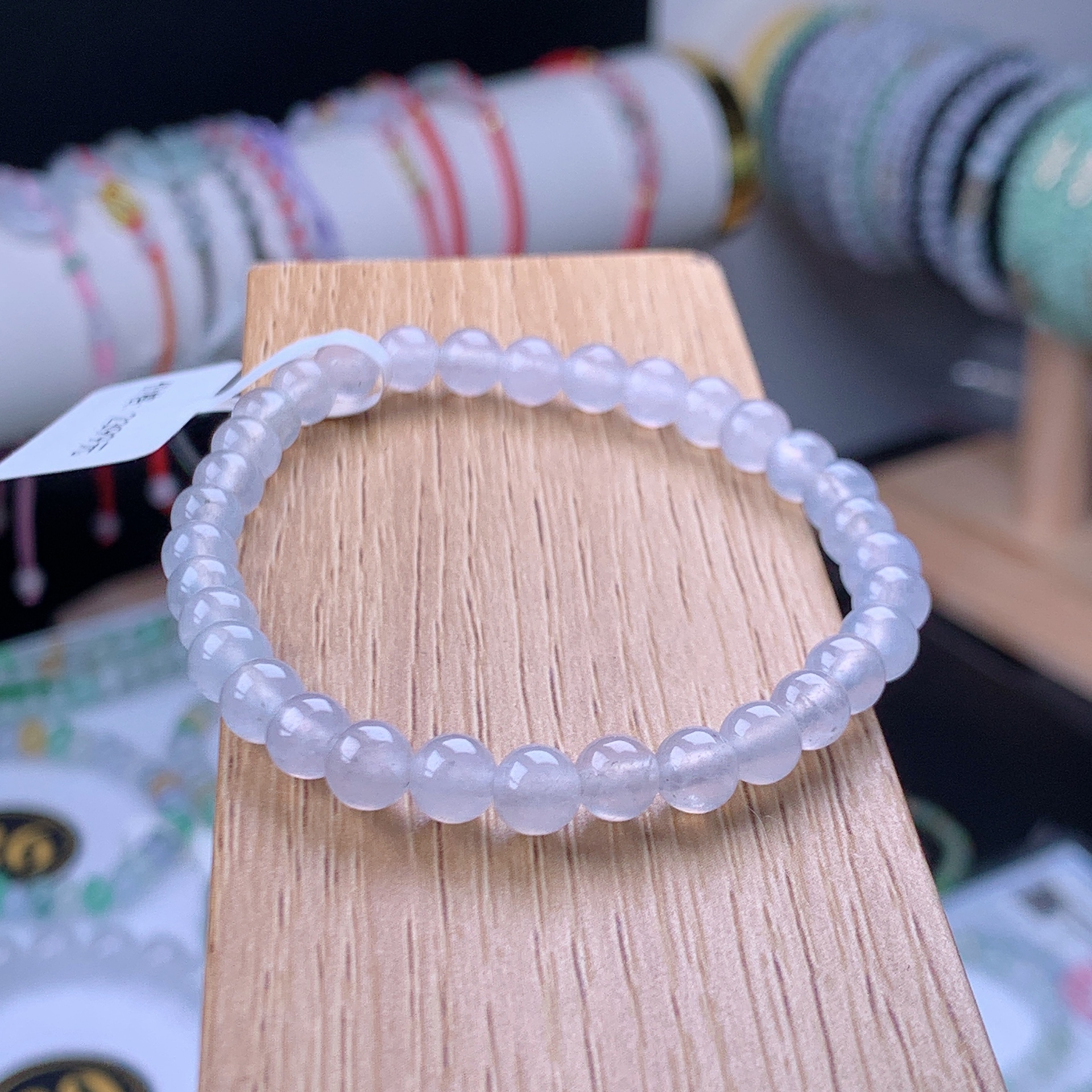 纯天然缅甸A货翡翠干净超白的冰钢圆珠手串白冰尺寸卡5.8mm