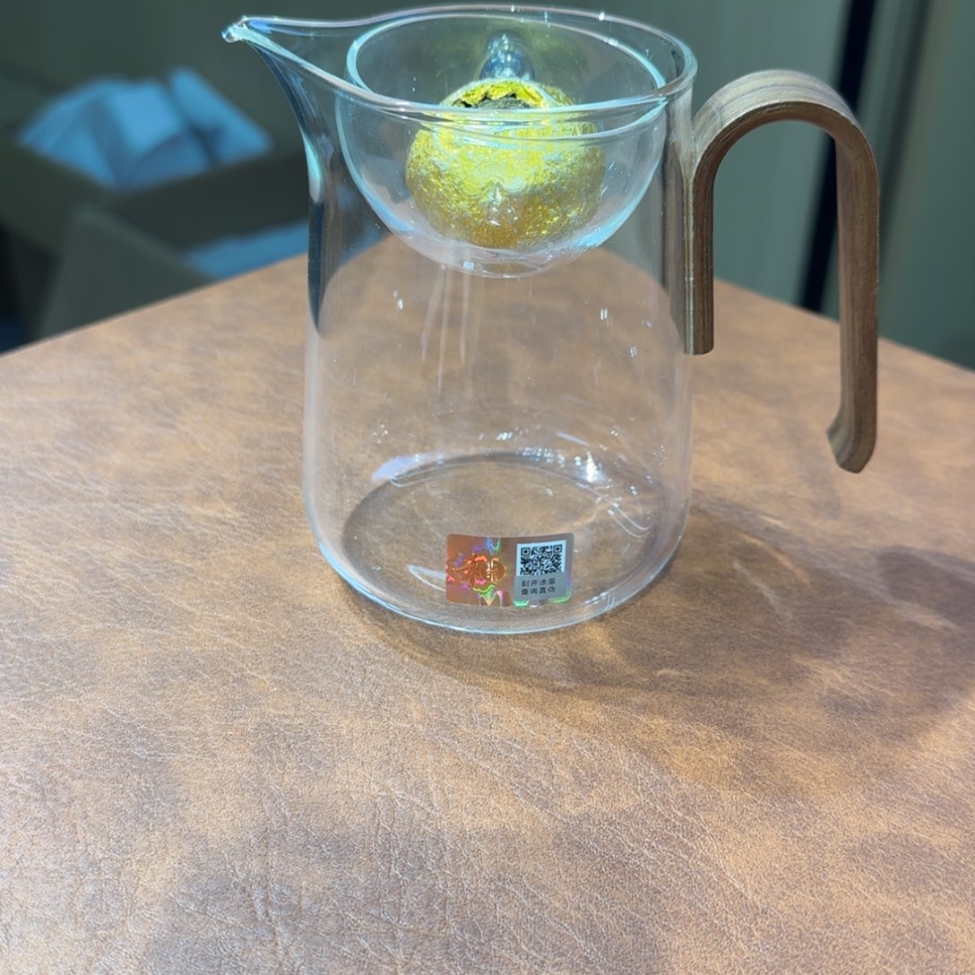 禾器云笙公道杯。   