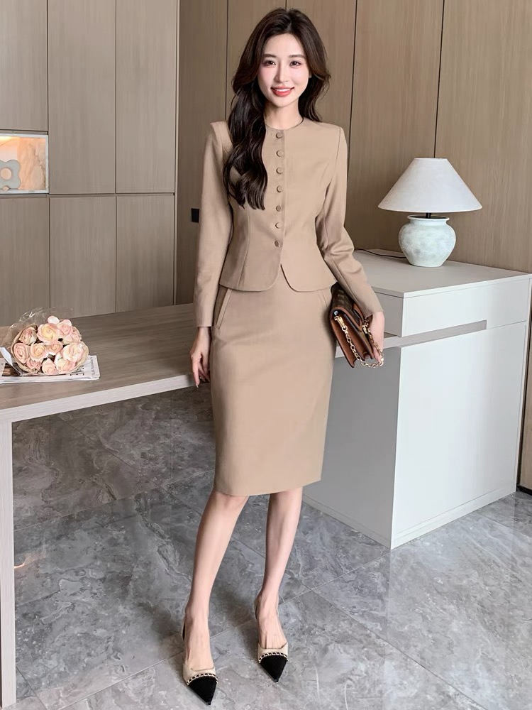 2025春季新款时尚两件套装高级感小众设计师款