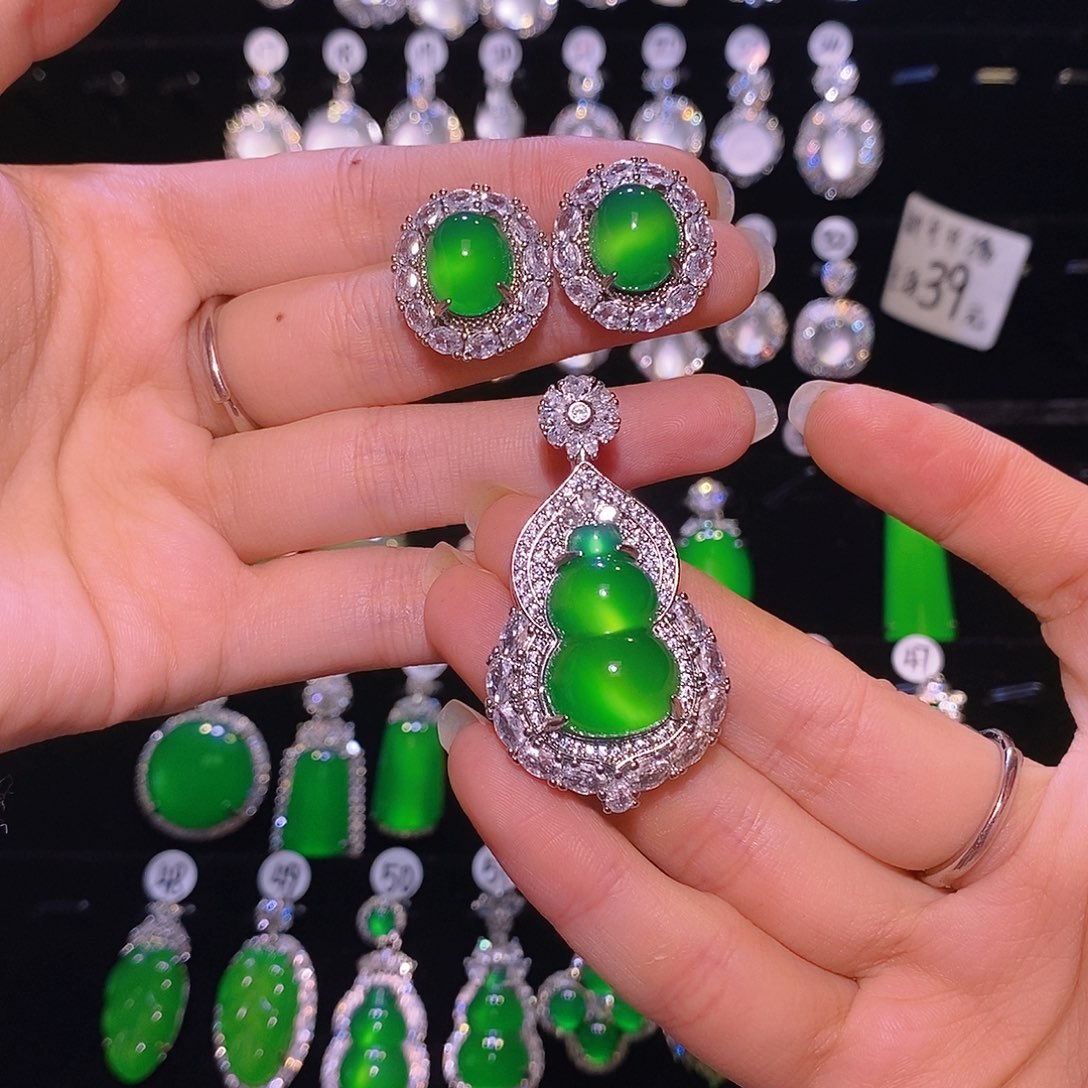 玛瑙/玉髓合金颈饰