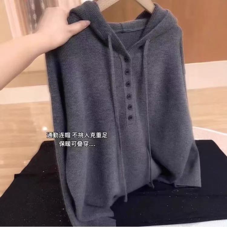 灰色休闲连帽针织套头毛衣女2025年秋季新款简约宽松百搭大码上衣