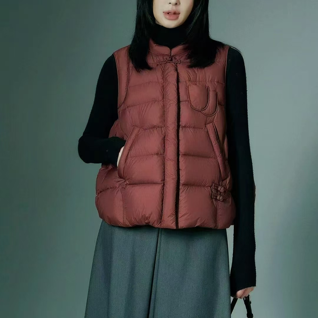 女士女款百搭立领新款时尚休闲短款白鸭绒轻薄显瘦羽绒外穿马甲