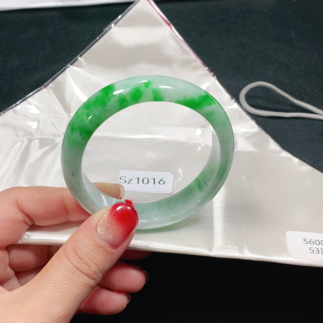 翡翠未镶嵌手镯Sz1016-03