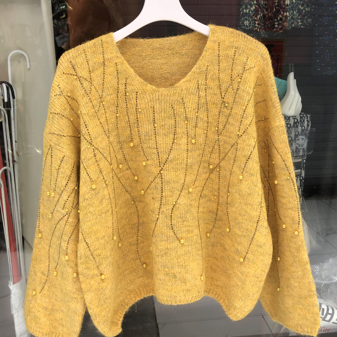 秋冬韩版重工钉珠V领套头长袖毛衣女宽松针织衫百搭