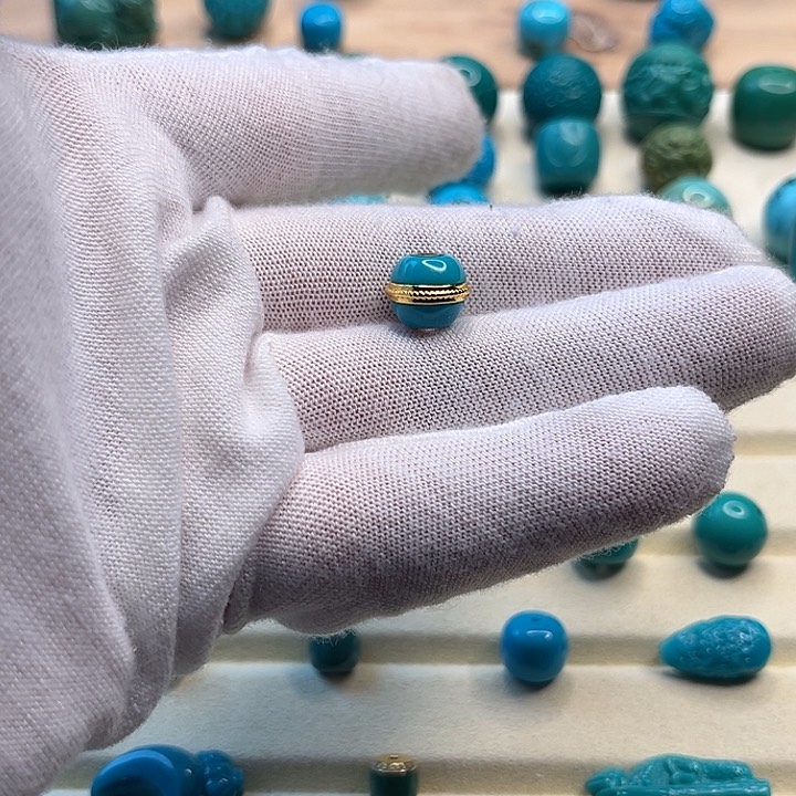 绿松石绿松石未镶嵌