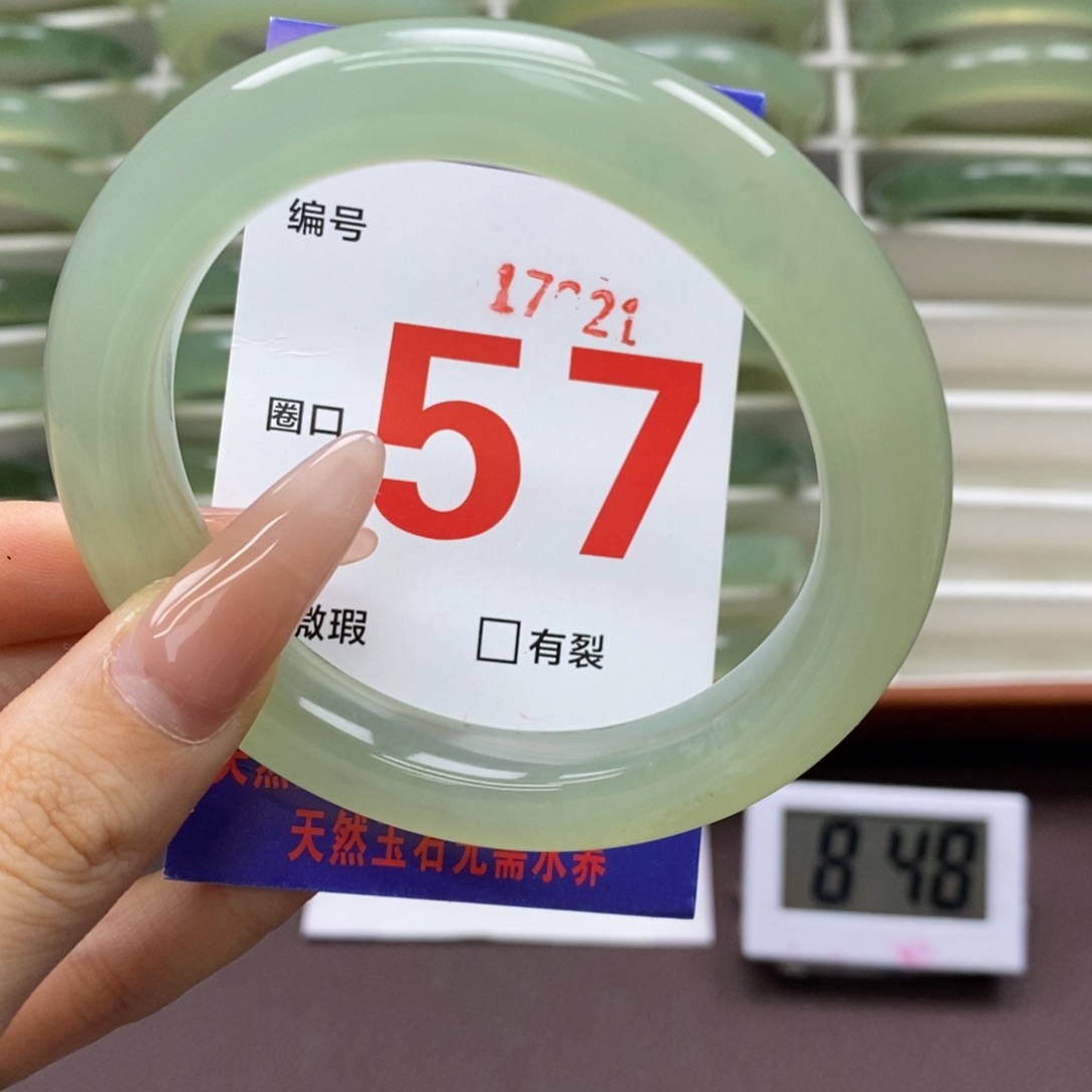 未镶嵌蛇纹石玉手镯