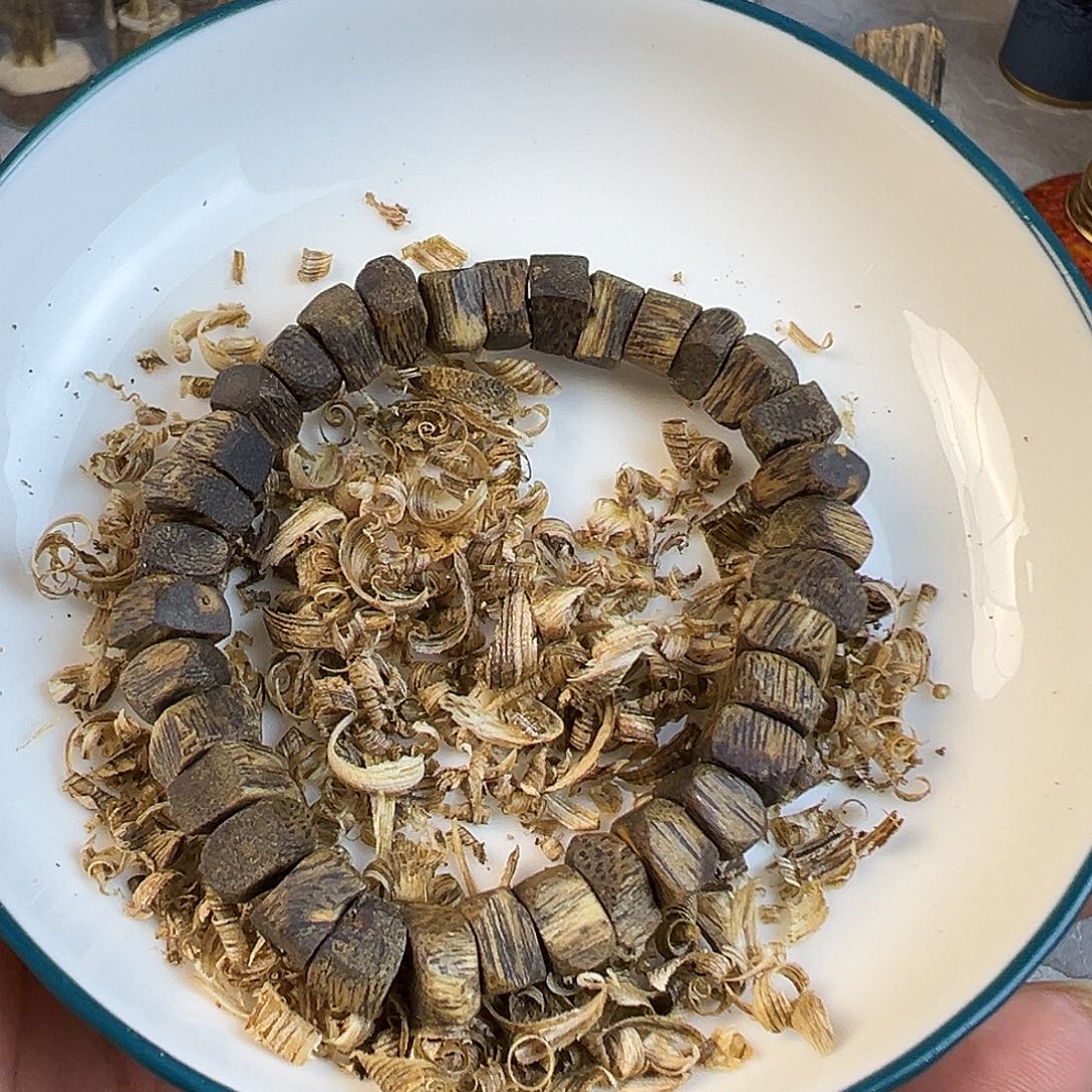 沉香沉香枕奇楠沉香单圈手串方珠原料