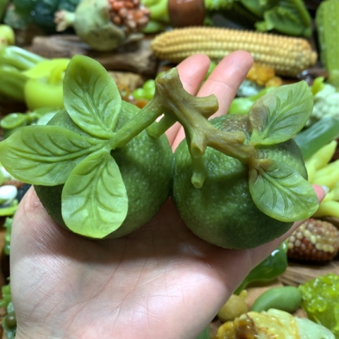 蛇纹石玉手把未镶嵌力*石